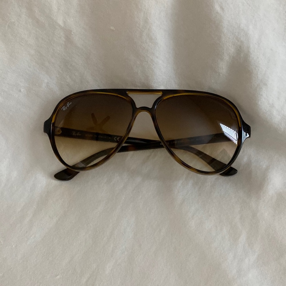 Classic Ray-Ban Aviators